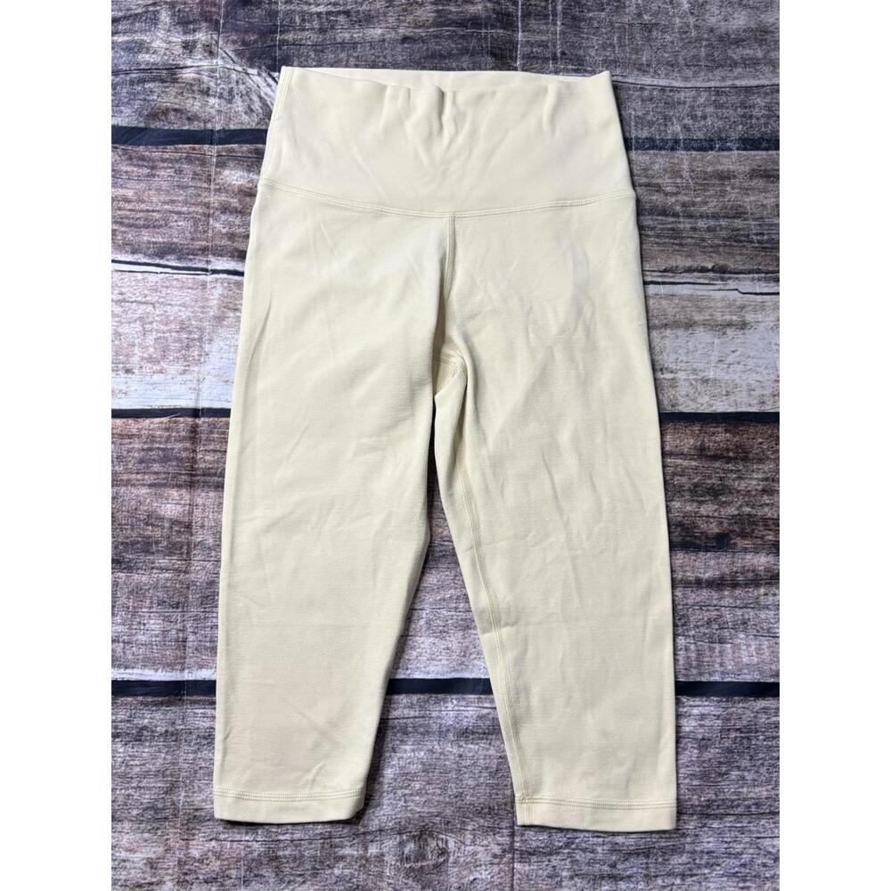 Aritzia TNA Pants Women's Small Leggings Pull On Yellow Nylon Stretch